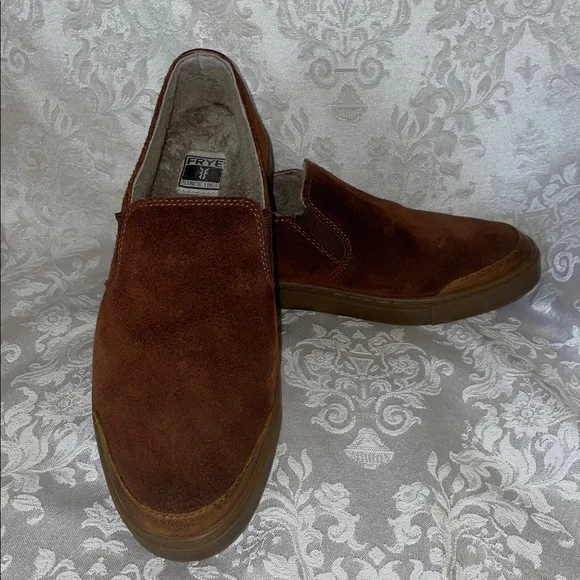 Frye Women’s Rich Brown Suede Slip-Ons.  Size 7.5 M - Picture 8 of 8